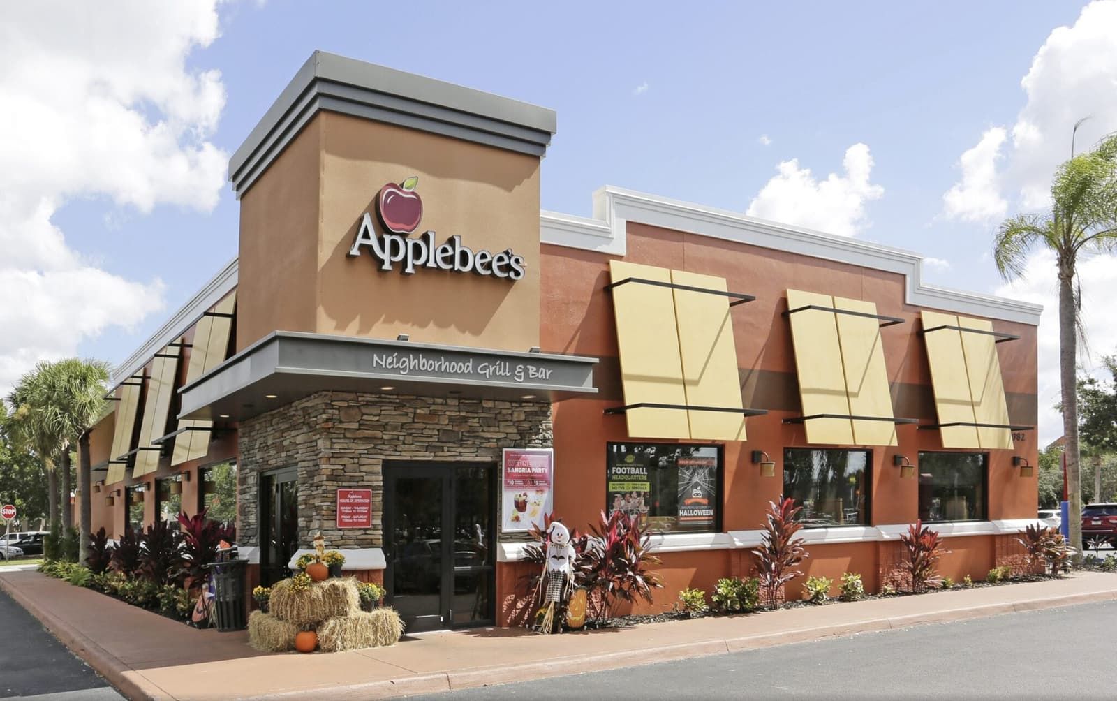 Applebee's Naples